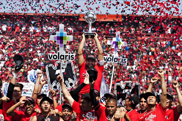 APERTURA 2011